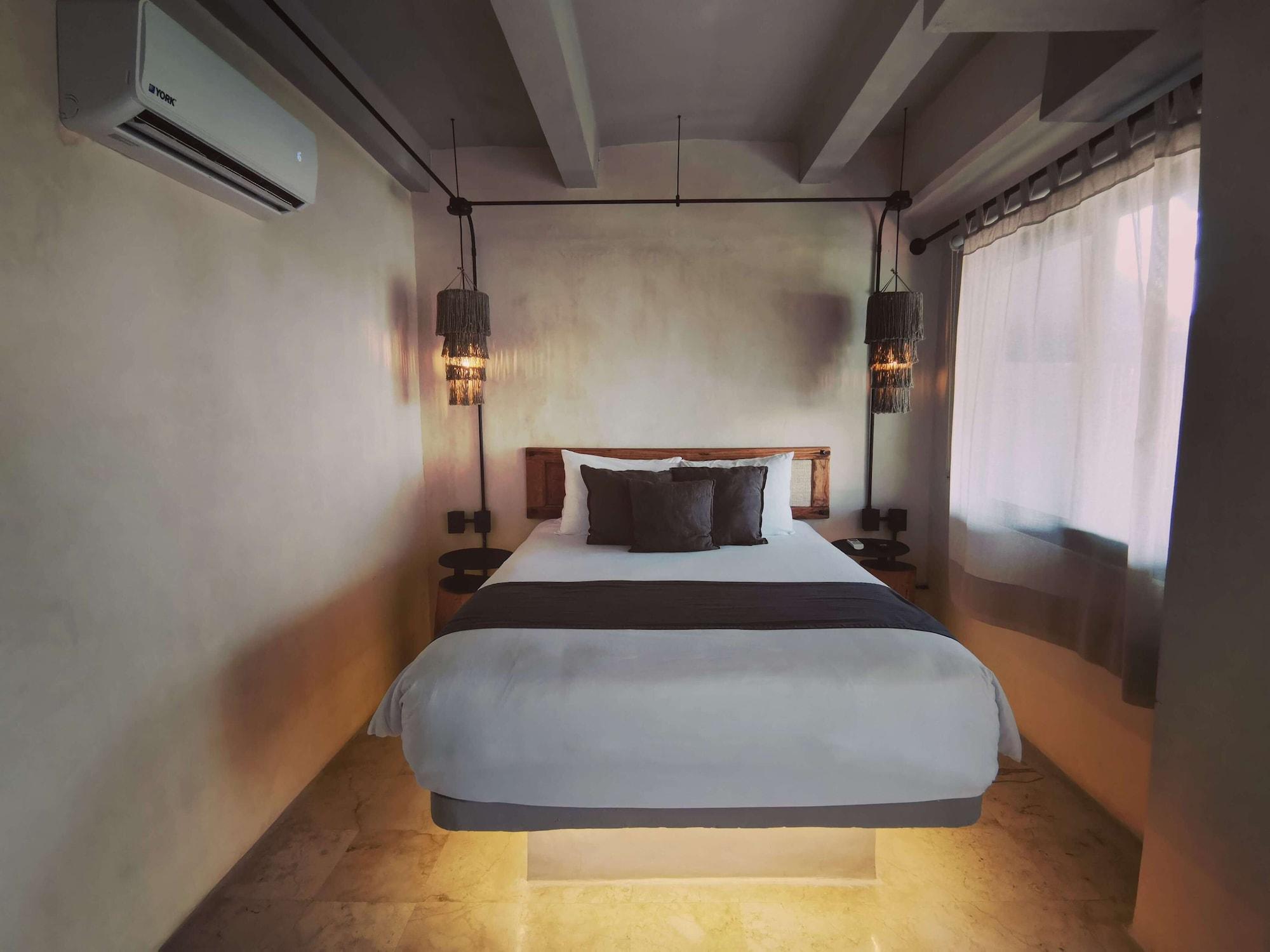 Caribbean Paradise Hotel & Spa - 5Th Avenue Playa del Carmen Exterior photo